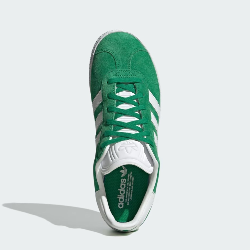 Adidas Green Gazelle sneakers 7.5